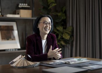 ซีอีโอหญิงแกร่ง ผู้ริเริ่มคอนโดเลี้ยงสัตว์ได้รายแรกในประเทศไทย เมเจอร์ ดีเวลลอปเม้นท์ ผ่านแนวคิด “สร้างให้เหมือนอยู่เอง” เน้นมาตรฐานคุณภาพการอยู่อาศัย