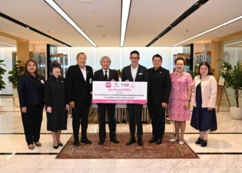 เมืองไทยประกันชีวิต สนับสนุนโครงการปรับปรุงอาคารและจัดซื้อเครื่องมือแพทย์เพื่อผู้ป่วยมะเร็งเต้านม จำนวน 3,000,000 บาท แก่ศูนย์สิริกิติ์บรมราชินีนาถ เพื่อโรคมะเร็งเต้านม