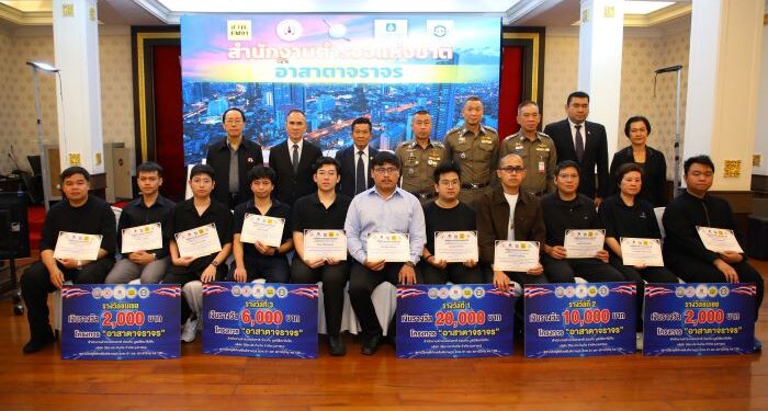 วิริยะประกันภัย มอบรางวัลอาสาตาจราจร ขับเคลื่อนวินัยจราจรยุคใหม่ ด้วยพลังสื่อพลเมือง