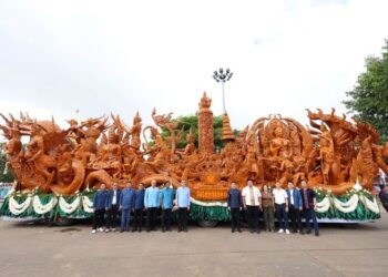 ธ.ก.ส. ร่วมขบวนประเพณีแห่เทียนพรรษา จังหวัดอุบลราชธานี 2569