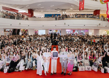 “MOSHI” เปิดตัว “บิวกิ้น-พุฒิพงศ์” นั่งแท่น Presenter จัด ‘Moshi Moshi, BILLKIN is Calling’ เดินหน้าขยายฐานลูกค้า ตอกย้ำผู้นำสินค้าไลฟ์สไตล์รายใหญ่ของไทย(cracker)(cracker)