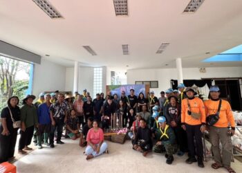กคช. จัด Big Cleaning Day ฟื้นฟูผู้ประสบภัยน้ำท่วมเคหะชุมชนปราจีนบุรี ระยะ 1 ระดมช่างซ่อมไฟฟ้า–คอมพิวเตอร์ภายในบ้าน ช่วยประชาชน