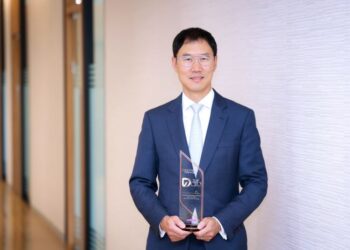 “โชน โสภณพนิช” คว้ารางวัลเกียรติยศ DAILYNEWS TOP CEO 2026 เมื่อ “ความใส่ใจ” คือคำตอบของการเปลี่ยนผ่านสู่ Longevity และการสร้าง “ชีวิตดี 4 ด้าน” ที่ยั่งยืน