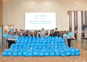 กรุงเทพประกันชีวิต รวมพลังจิตอาสาจัดถุงยังชีพ 1,000 ถุง ผู้บริหารลงพื้นที่ส่งต่อความใส่ใจ เคียงข้างลูกค้าและผู้ประสบภัยน้ำท่วม